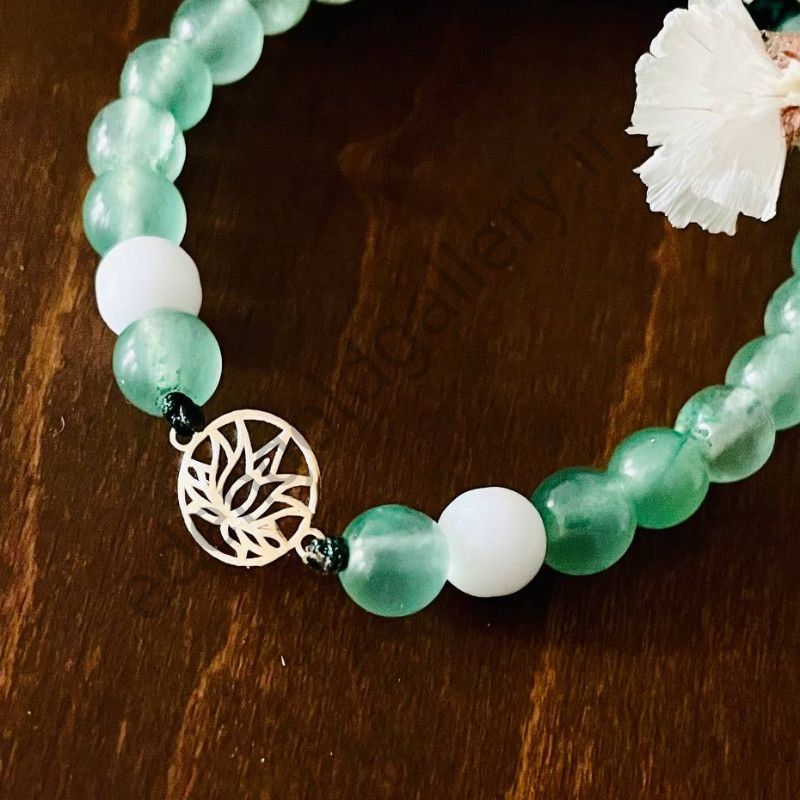 دستبند طرح دایره و گل