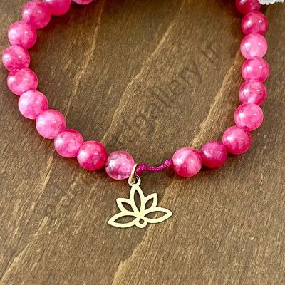 دستبند طرح گل نیلوفر